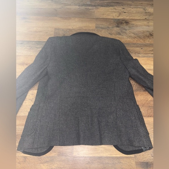 🛍️ J. Crew 100% Wool Blazer – Size 2 🖤✨ - Picture 7 of 7